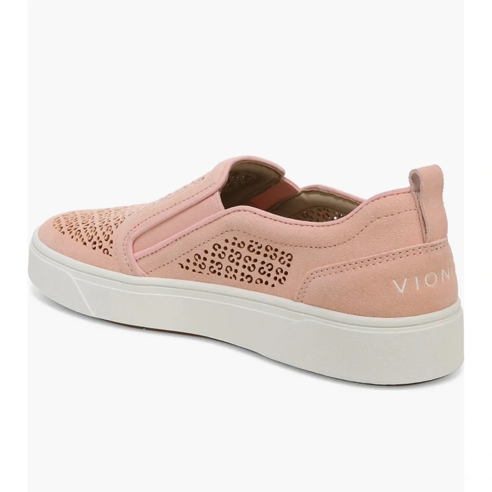 NWT Vionic Kimmie Roze Perforated Suede Slip On Sneaker 6.5